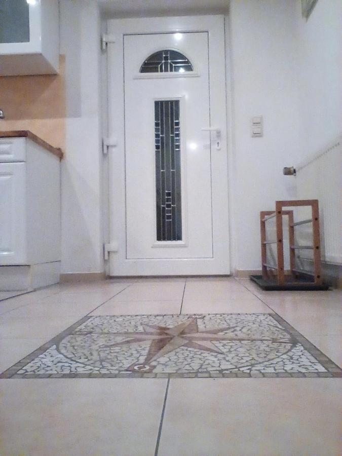 Ferienwohnung Fuer 4 Personen Mit Schnellem Wlan, Glasfaser, Tv Paket Beilstein  Bagian luar foto