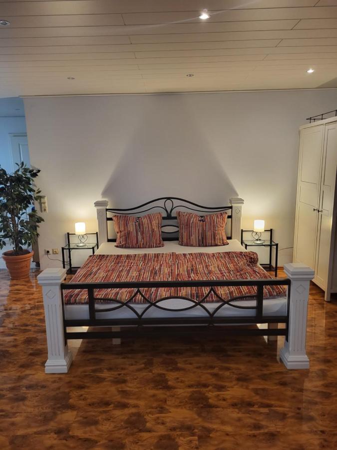Ferienwohnung Fuer 4 Personen Mit Schnellem Wlan, Glasfaser, Tv Paket Beilstein  Bagian luar foto