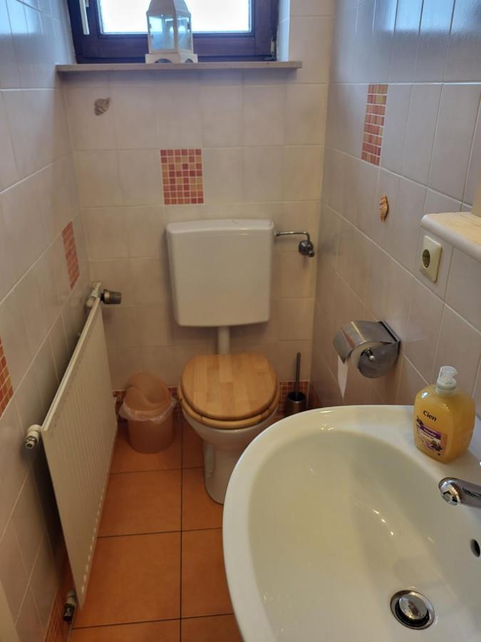 Ferienwohnung Fuer 4 Personen Mit Schnellem Wlan, Glasfaser, Tv Paket Beilstein  Bagian luar foto